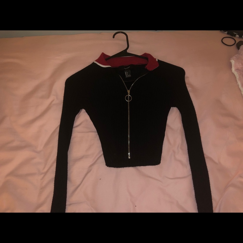 Forever 21 cropped zip up sweater